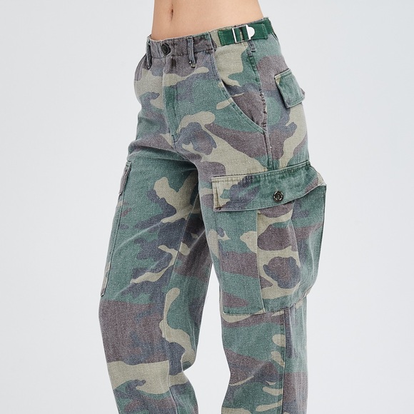 LIGHT WORN LOOK SUPER SOFT CAMO CARGO JOGGERS - Picture 6 of 8